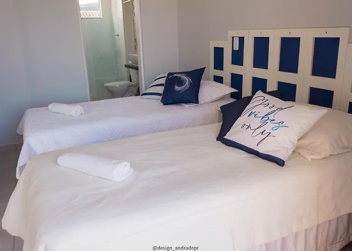 Rosa Surf Hostel & Food